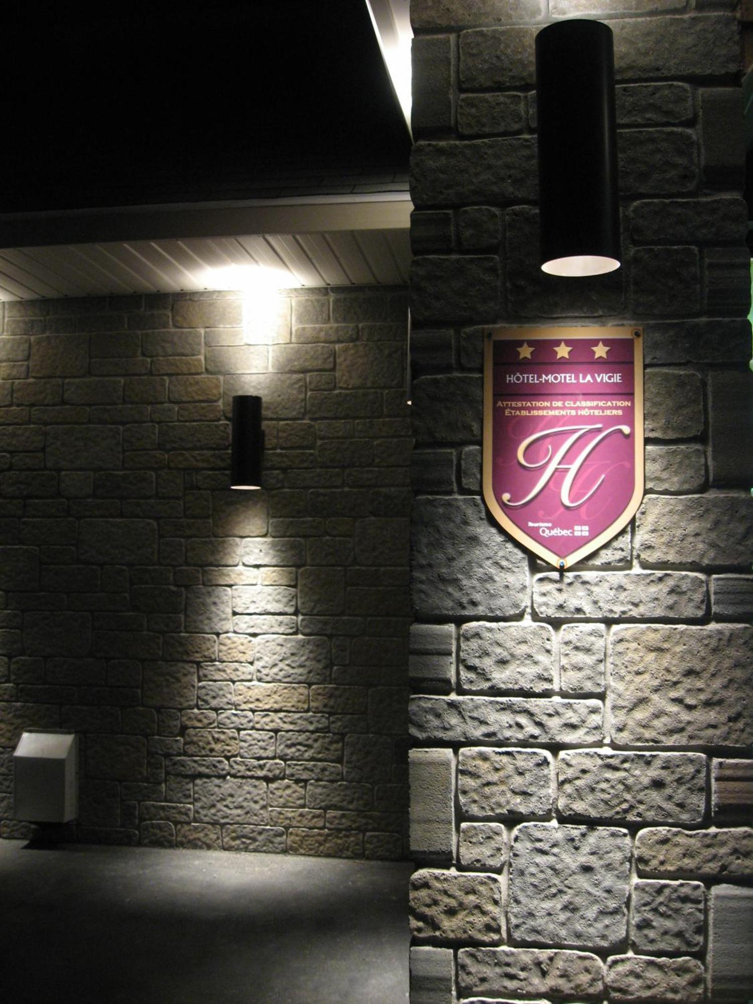Hotel Motel La Vigie Matane Exterior foto